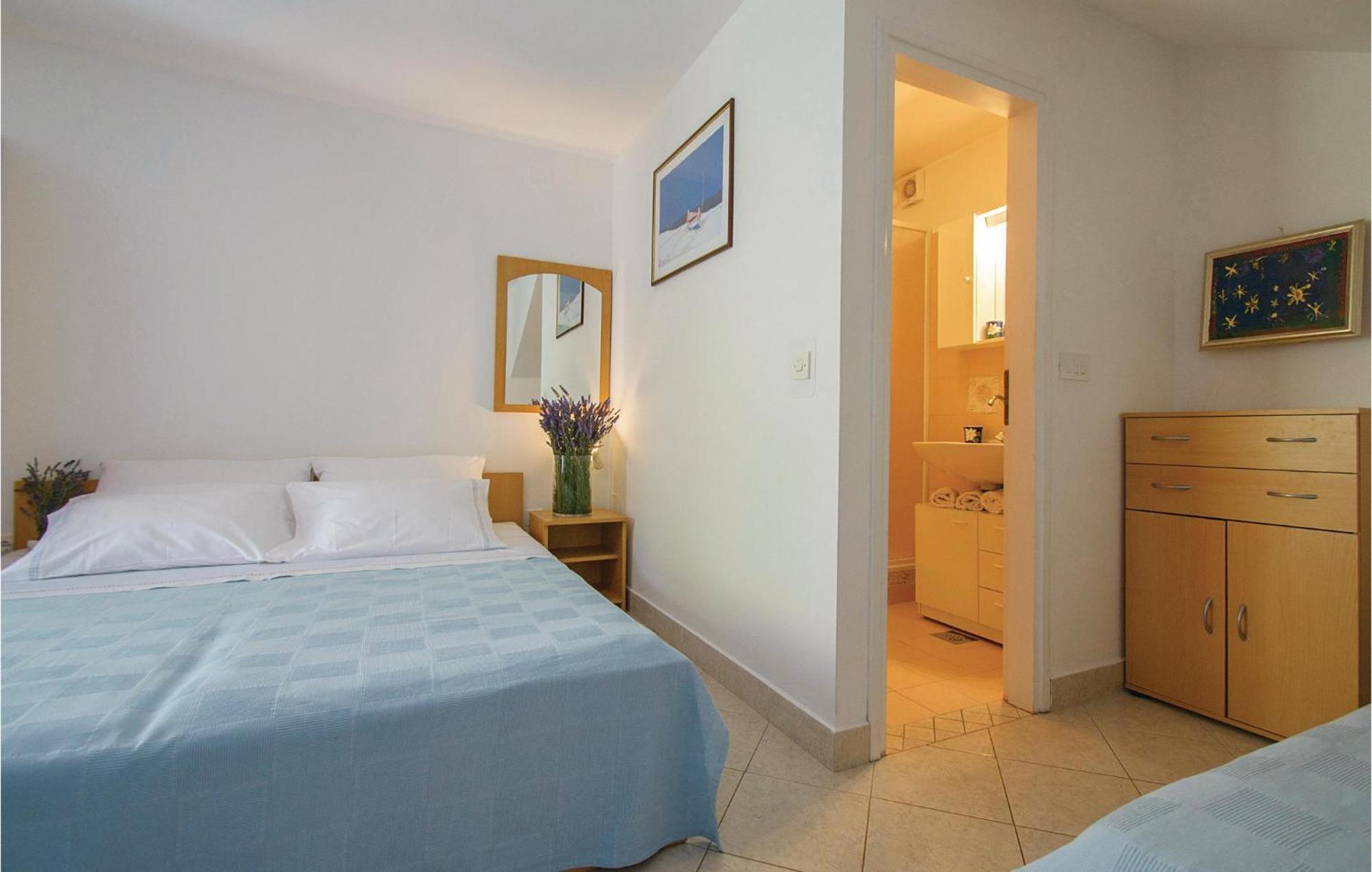 Beautiful Apartment In Rabac With Kitchen Екстер'єр фото