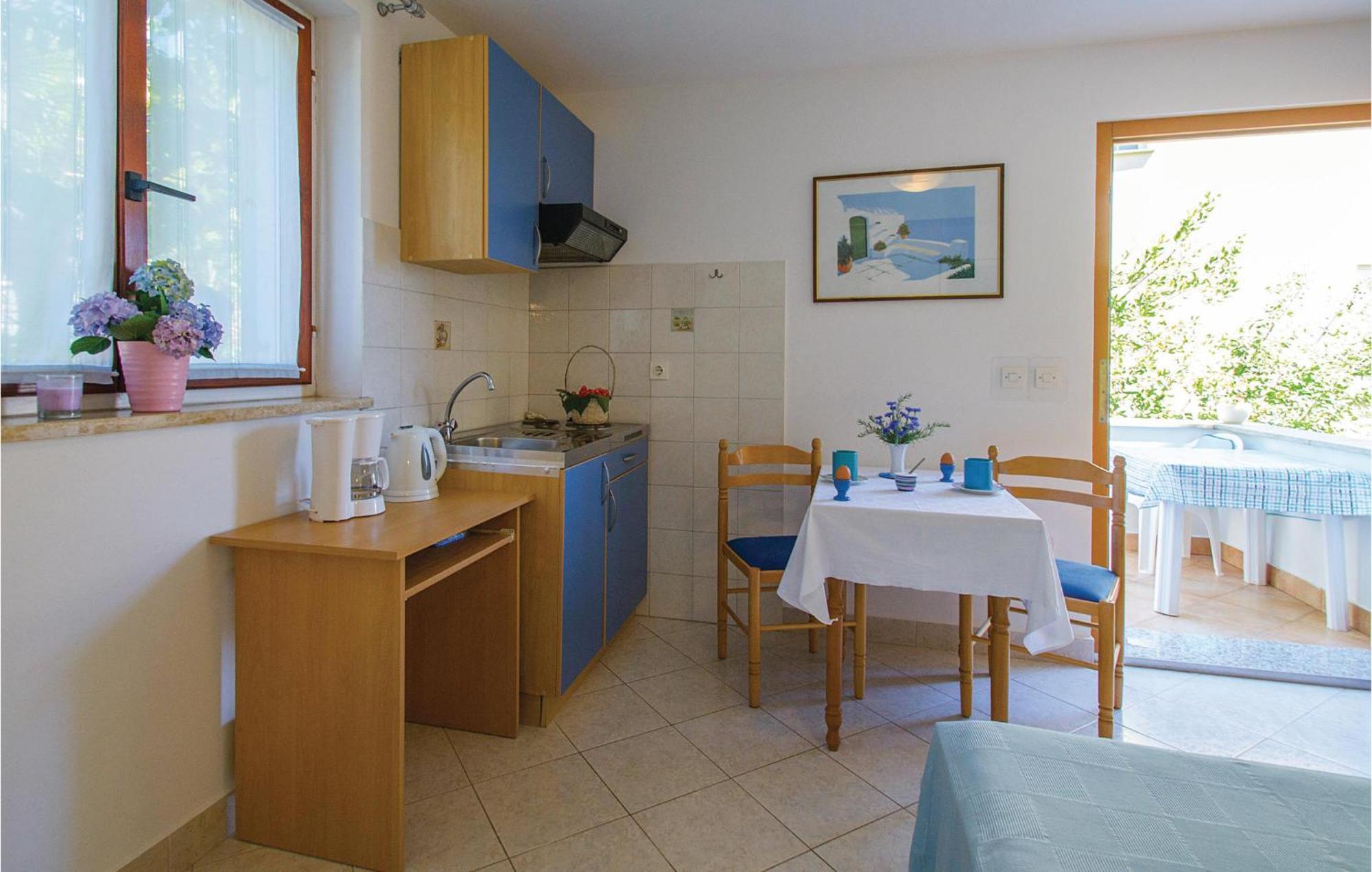 Beautiful Apartment In Rabac With Kitchen Екстер'єр фото